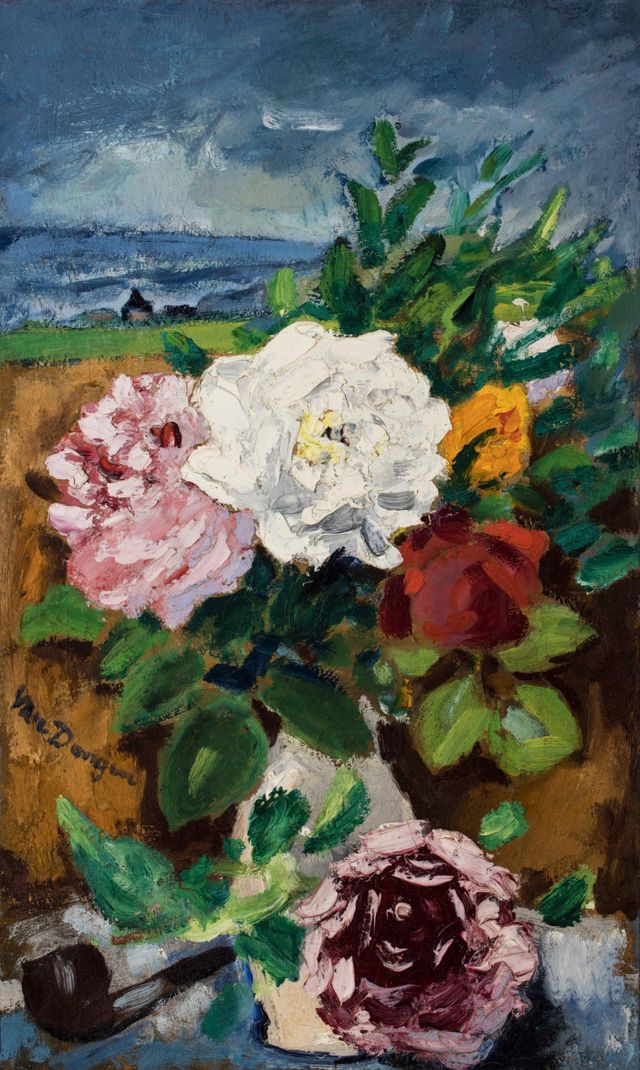 Composition Florale Avec Une Pipe