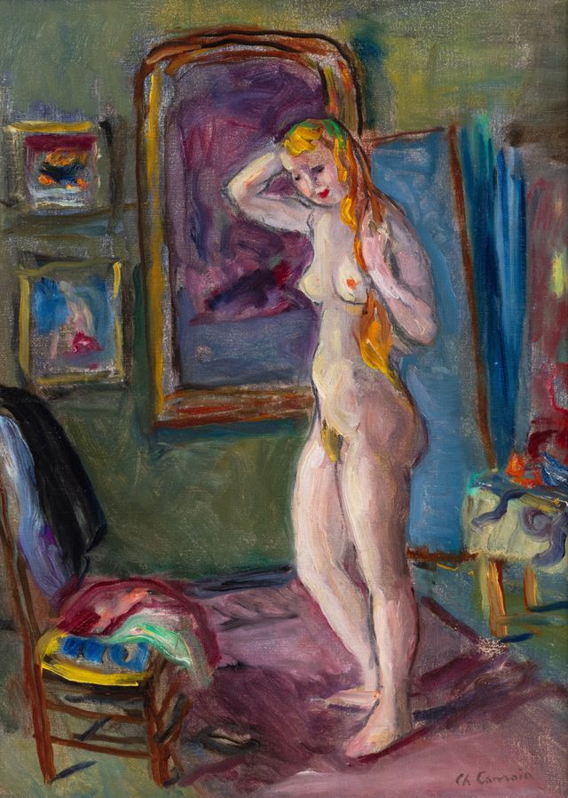 Nu Debout Se Coiffant