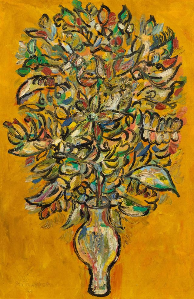 Flores sobre amarillo