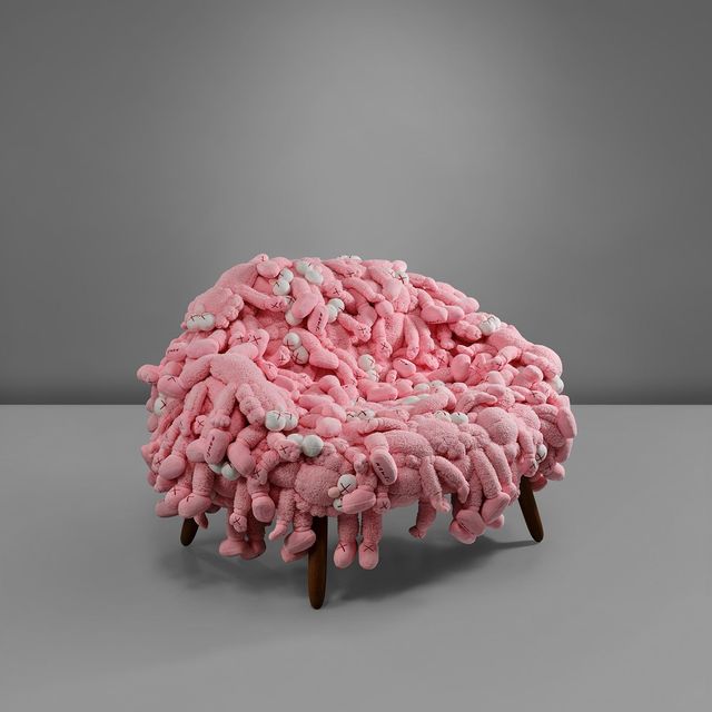 KAWS CHAIR PINK