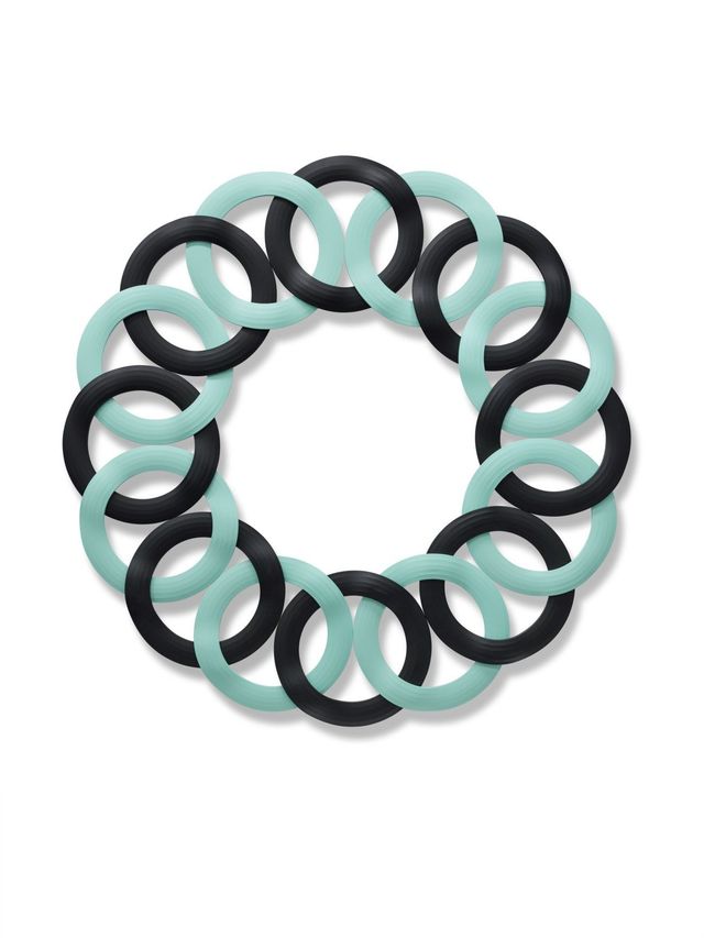 To Be Titled (ring circle)