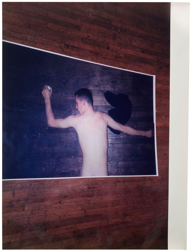 Paul, arm right angle, on floor