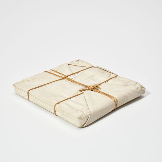 Wrapped Book (S. 68)