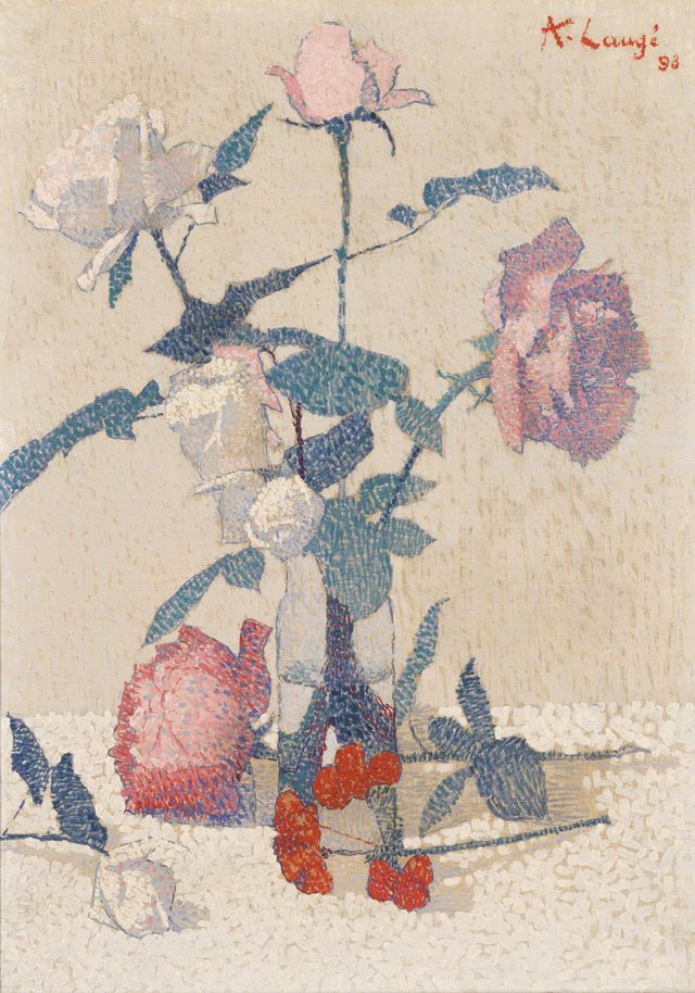 Roses dans un verre d'eau, une fleur de géranium
