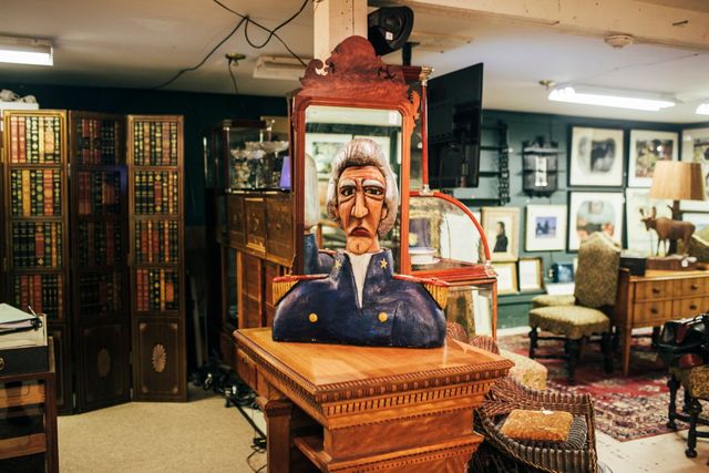 Thomaston Place Auction